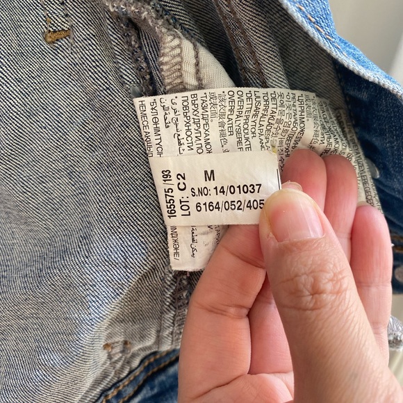 Jean jacket,Blue washed denim jacket, Size M, very good condition - Picture 4 of 4